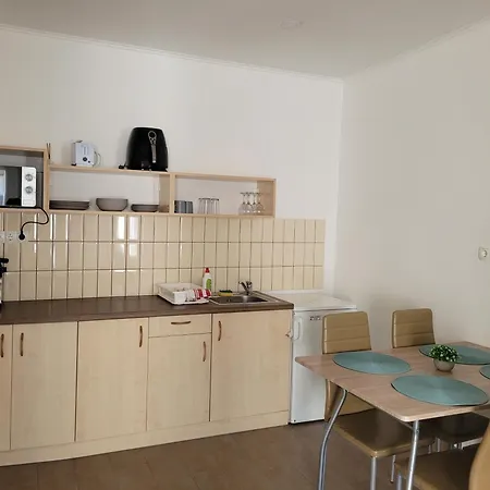 Balifornia Lejlighed *